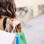 Jak ušetřit v obchodech za nákupy? Pomohou akční letáky